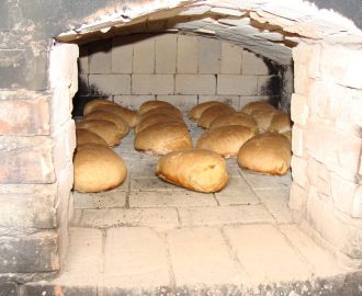 chleby w piecu